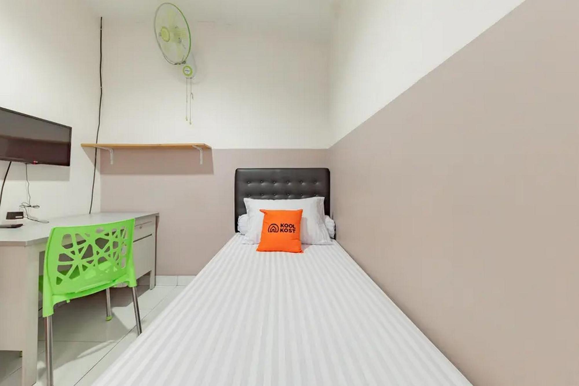 Koolkost Near Btc Fashion Mall 2 - Minimum 30 Nights 2* Bandung