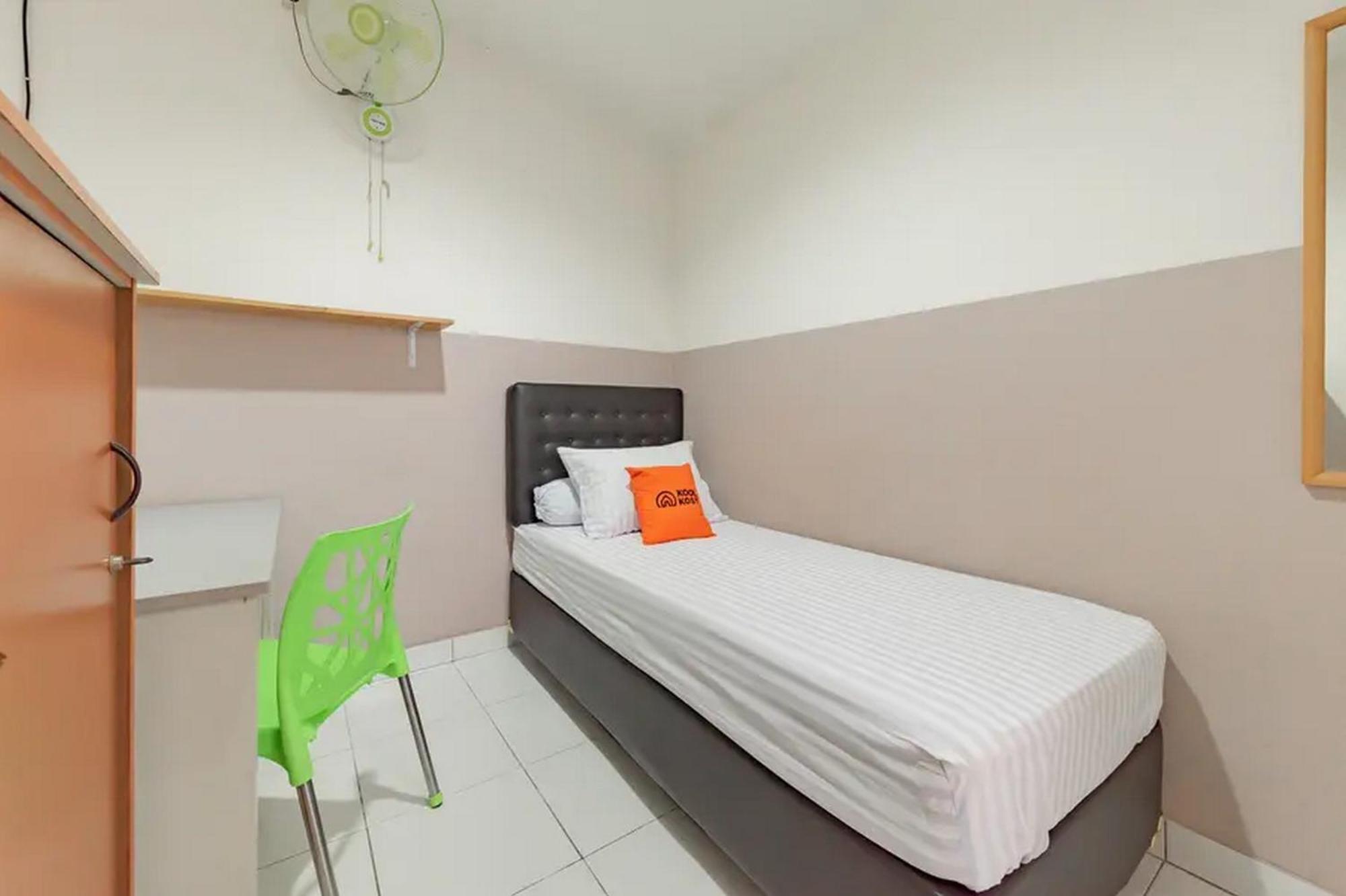 Wisma tamu Koolkost Near Btc Fashion Mall 2 - Minimum 30 Nights 2*