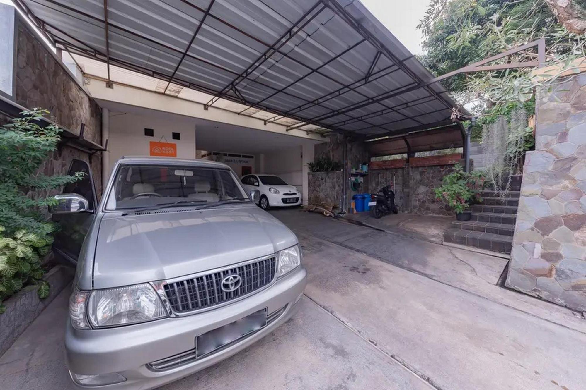Wisma tamu Koolkost Near Btc Fashion Mall 2 - Minimum 30 Nights Bandung