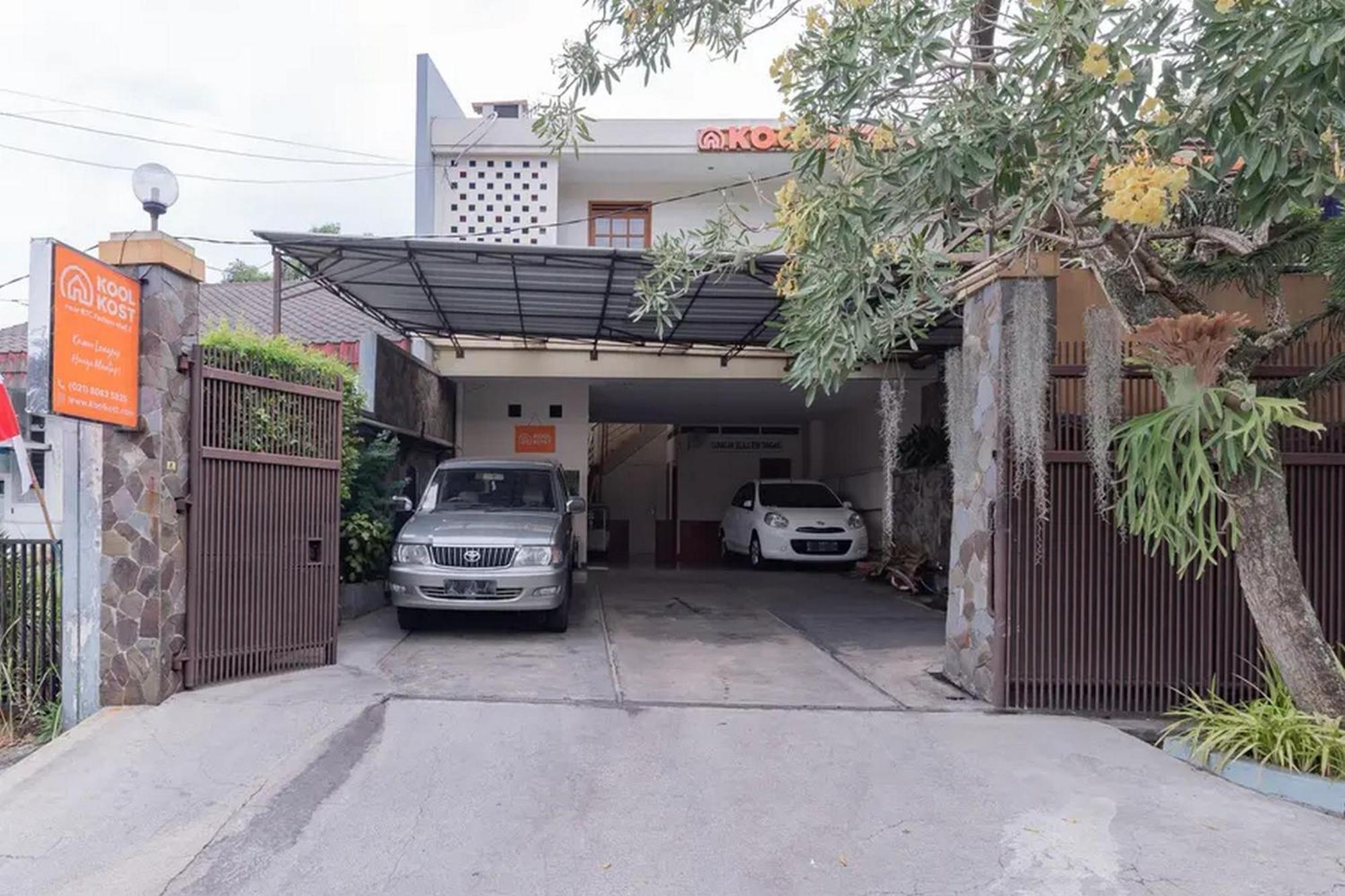 Wisma tamu Koolkost Near Btc Fashion Mall 2 - Minimum 30 Nights Bandung
